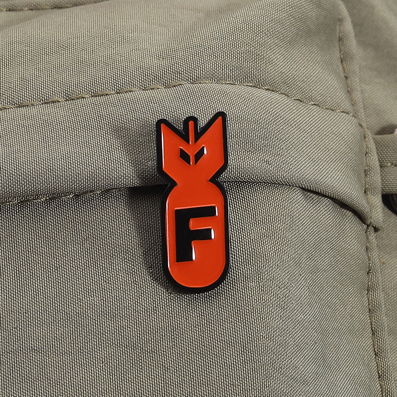 Cartoon Red Bomb F Logo Enamel - Party Games Easter For Kids 리뷰 및 가격