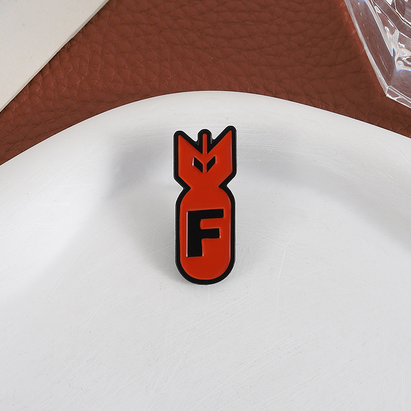 Cartoon Red Bomb F Logo Enamel - Party Games Easter For Kids 리뷰 및 가격